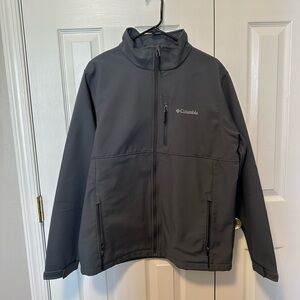 Columbia Men's Charcoal Softshell Performance Jacket
